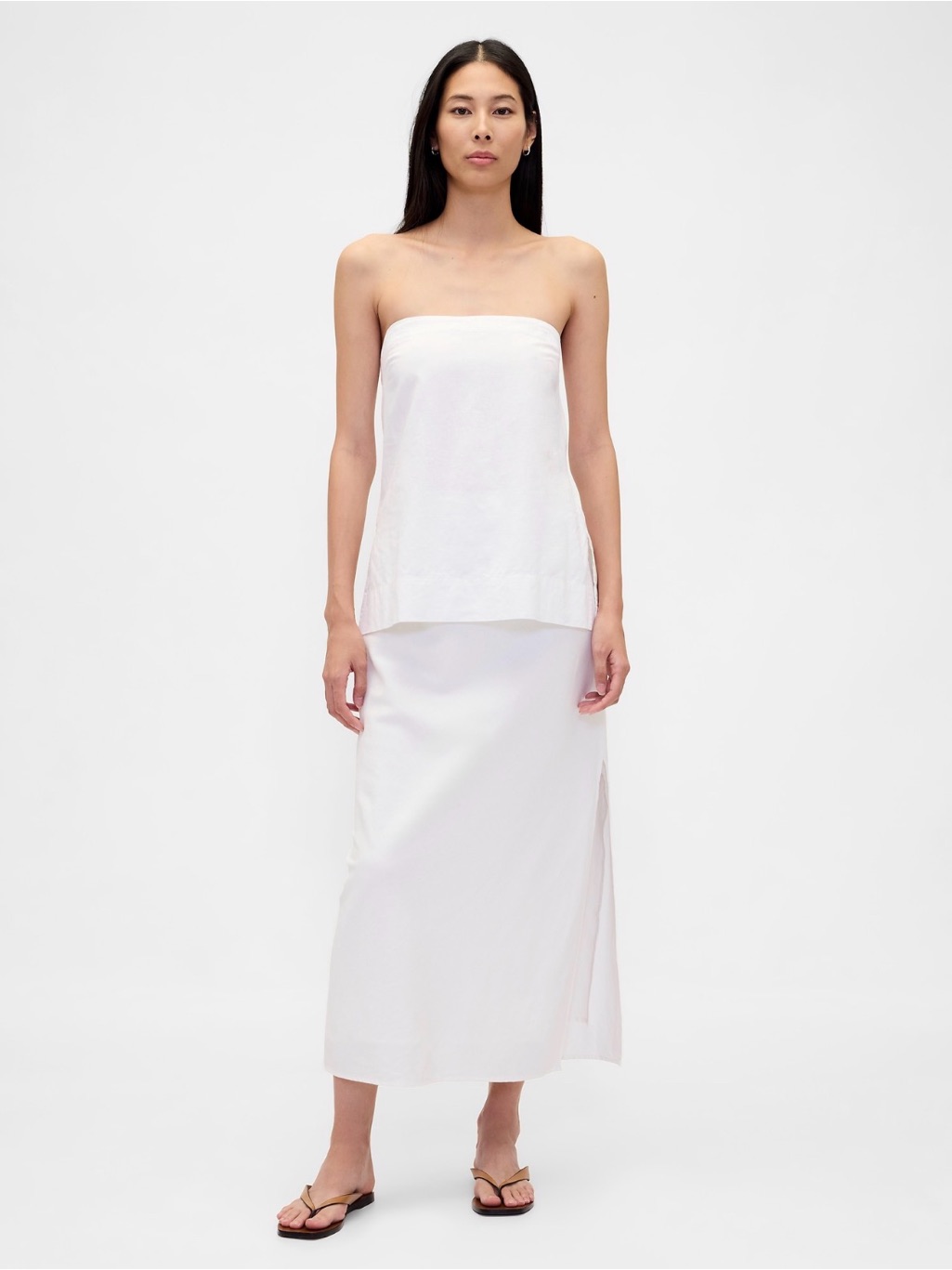 Gap Women’s White Straight Midi Skirt With Side Slits!